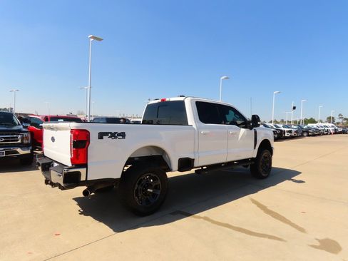 Certified 2024 Ford F250 Lariat w/ Sport Appearance Package image 11