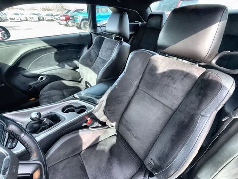 Used 2022 Dodge Challenger R/T w/ Plus Package image 11