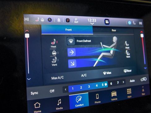 Used 2024 Jeep Wagoneer 4WD w/ Premium Group I image 25