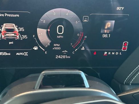 Used 2025 GMC Yukon AT4 Ultimate w/ LPO, Floor Liner Package AWD/4WD image 14
