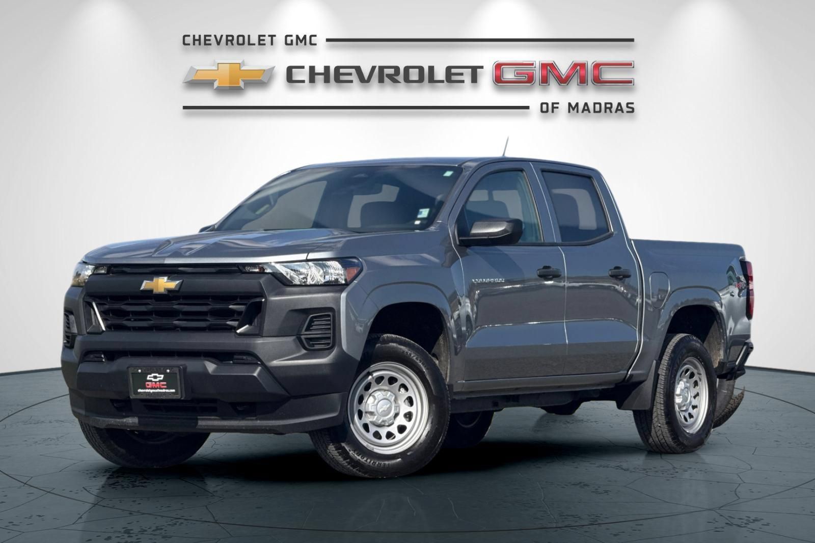 Used 2024 Chevrolet Colorado W/T AWD/4WD image 7