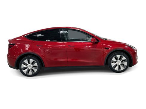 Certified 2023 Tesla Model Y Long Range AWD/4WD image 7
