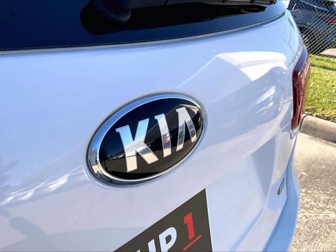 Used 2020 Kia Sorento L image 30