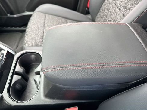 Used 2024 Chevrolet Colorado Z71 w/ Z71 Convenience Package 2 image 21