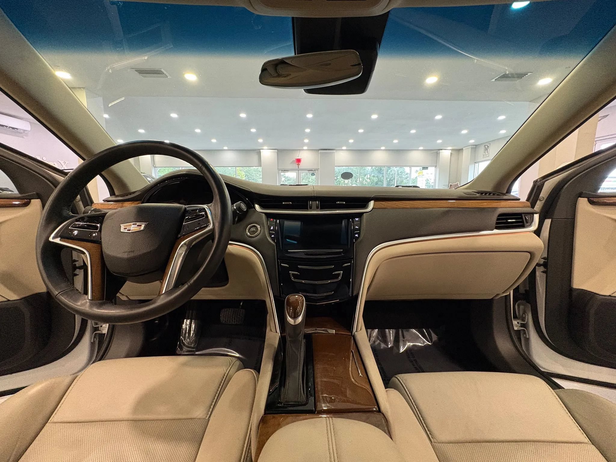 Used 2018 Cadillac XTS Luxury w/ Driver Awareness Package FWD image 23