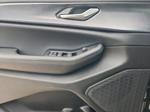New 2026 Jeep Grand Cherokee L Laredo RWD image 19