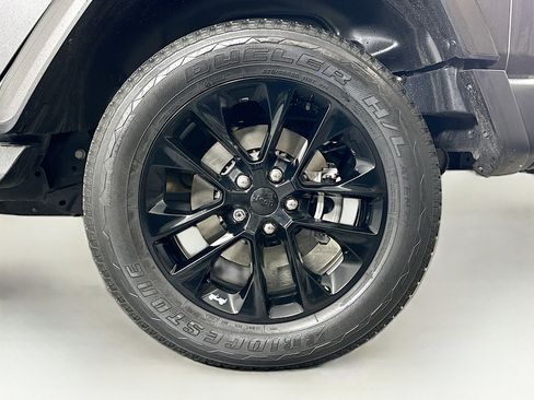 Used 2021 Jeep Wrangler Sahara w/ Cold Weather Group image 11