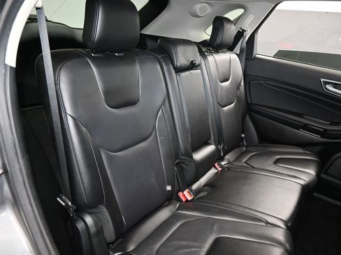 Used 2022 Ford Edge Titanium image 43