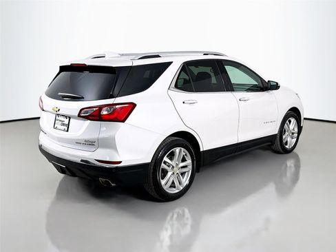 Used 2020 Chevrolet Equinox Premier AWD/4WD image 9