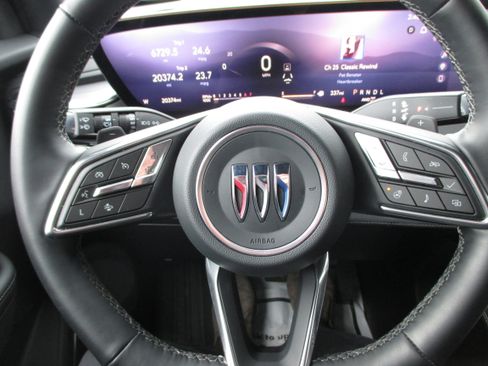 Used 2025 Buick Enclave Sport Touring image 24