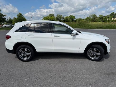 Used 2021 Mercedes-Benz GLC 300 image 4
