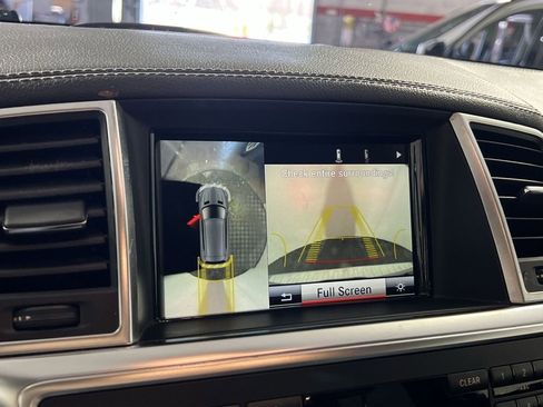 Used 2016 Mercedes-Benz GL 450 4MATIC image 19