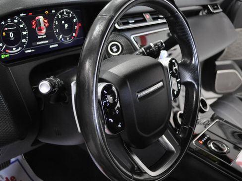 Used 2018 Land Rover Range Rover Velar R-Dynamic SE image 12
