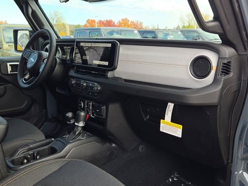 New 2026 Jeep Gladiator Sport image 8