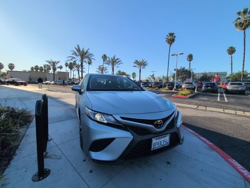Used 2020 Toyota Camry SE image 27