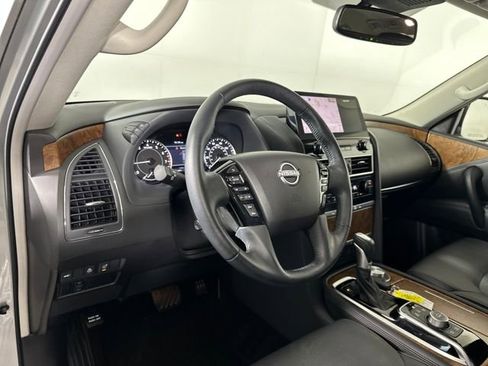 Used 2024 Nissan Armada SL w/ Captain's Chairs Package image 13