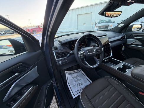 New 2026 GMC Acadia Denali Ultimate w/ LPO, Floor Liner Package image 10