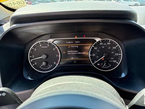 Used 2024 Nissan Rogue SV AWD/4WD image 10