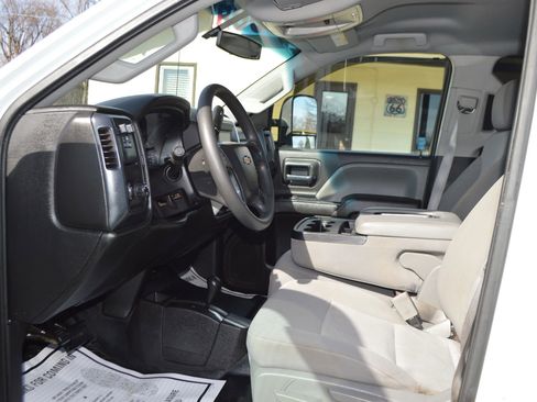 Used 2016 Chevrolet Silverado 2500 W/T AWD/4WD image 9