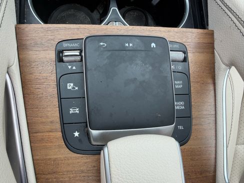 Certified 2024 Mercedes-Benz GLE 350 4MATIC image 9