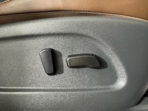 Used 2023 Nissan Titan Platinum Reserve w/ Moonroof Package image 34