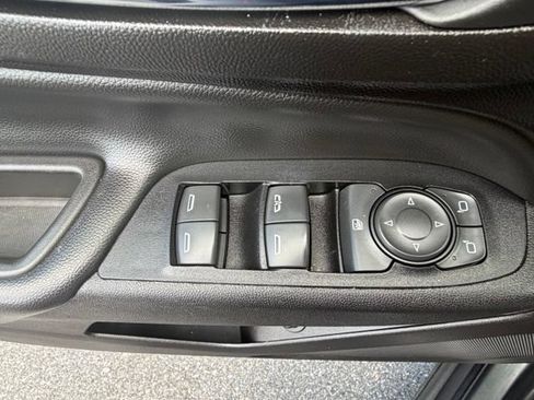 Used 2019 Chevrolet Equinox LT FWD image 34