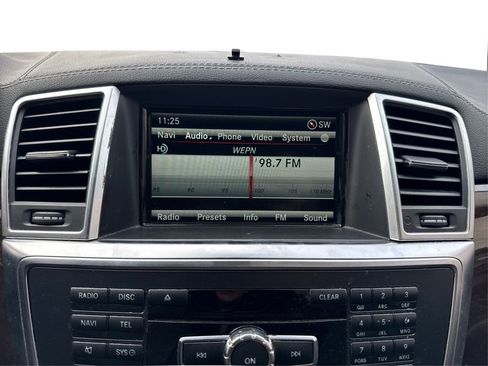 Used 2015 Mercedes-Benz GL 450 4MATIC image 17