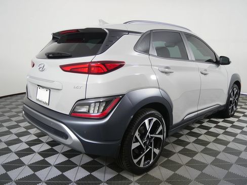 Used 2023 Hyundai Kona Limited FWD image 3