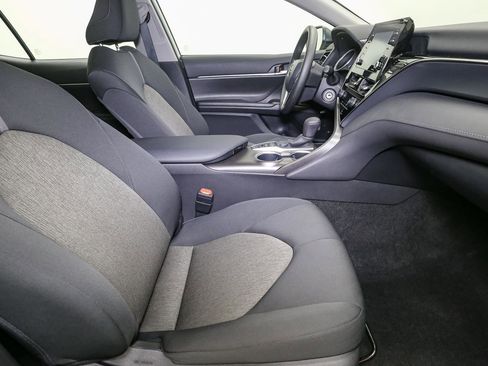 Certified 2023 Toyota Camry LE image 18