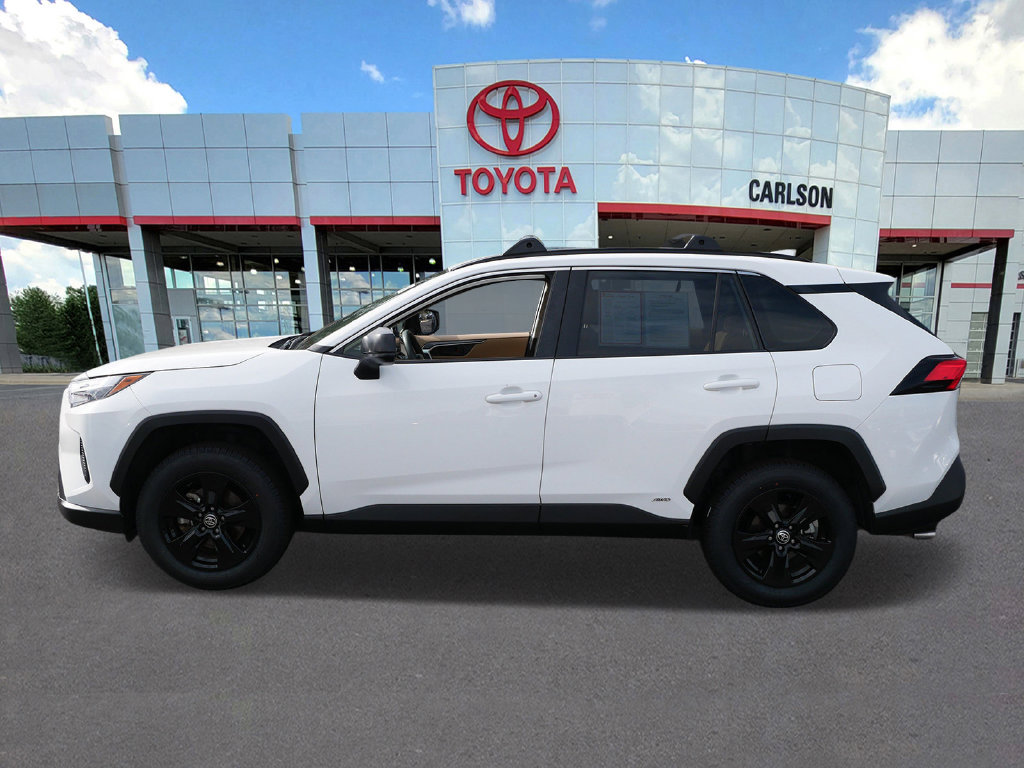 Certified 2025 Toyota RAV4 LE AWD/4WD image 7
