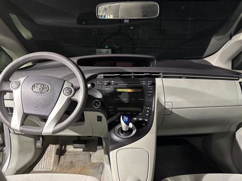 Used 2010 Toyota Prius One image 9