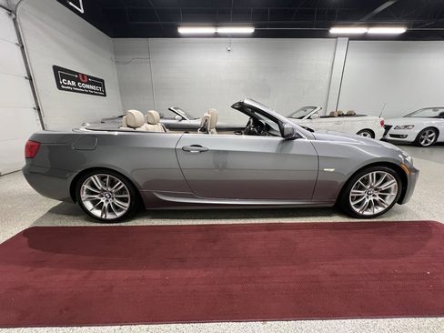 Used 2013 BMW 335i Convertible image 14