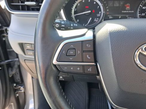 Used 2021 Toyota Highlander Limited AWD/4WD image 18