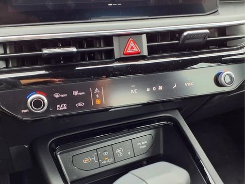 New 2026 Kia K5 GT FWD image 5