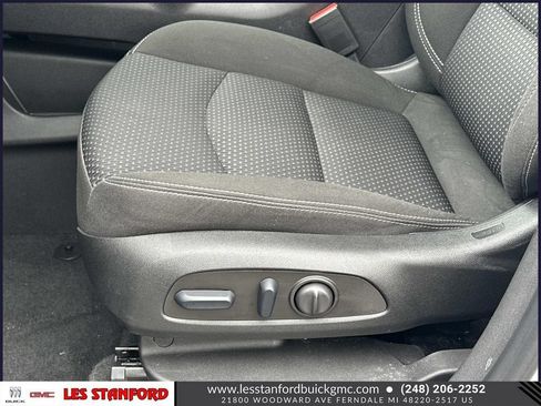 Used 2023 GMC Terrain SLE w/ Driver Convenience Package FWD image 18
