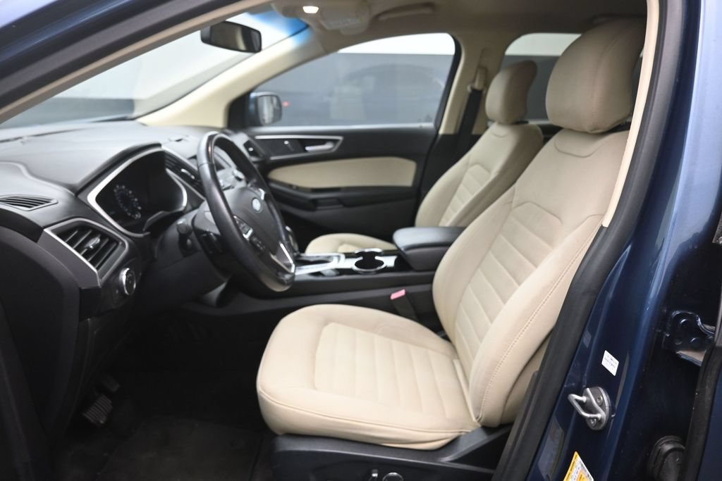 Used 2018 Ford Edge SEL FWD image 18