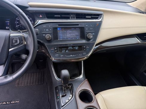 Used 2014 Toyota Avalon XLE Touring image 12