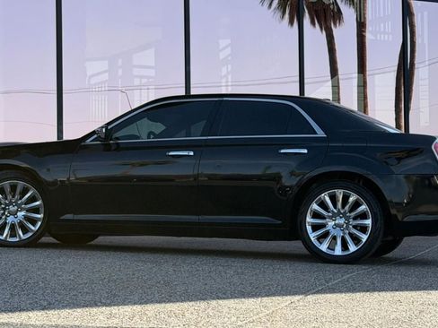 Used 2014 Chrysler 300 Uptown Edition w/ Quick Order Package 22M RWD image 6