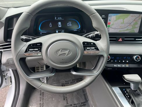 Used 2026 Hyundai Elantra Sport FWD image 31