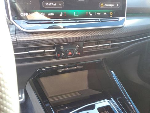 Used 2025 Volkswagen Golf S image 22