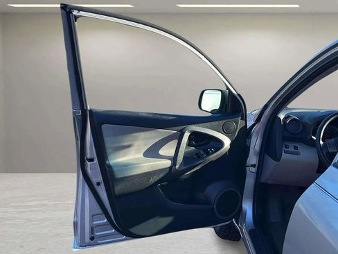 Used 2011 Toyota RAV4 2WD w/ 3rd Row image 9