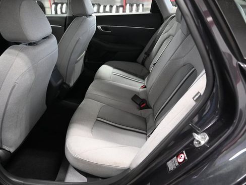 Used 2022 Hyundai Sonata SE image 11