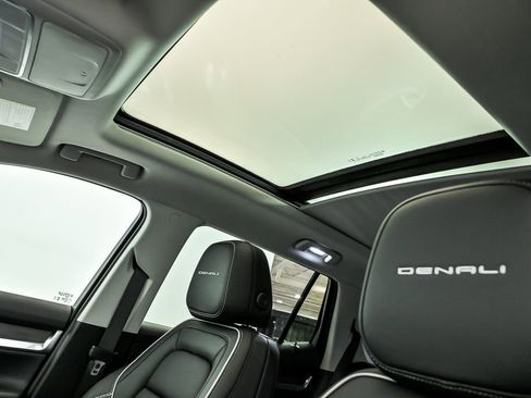 New 2026 GMC Terrain Denali image 9