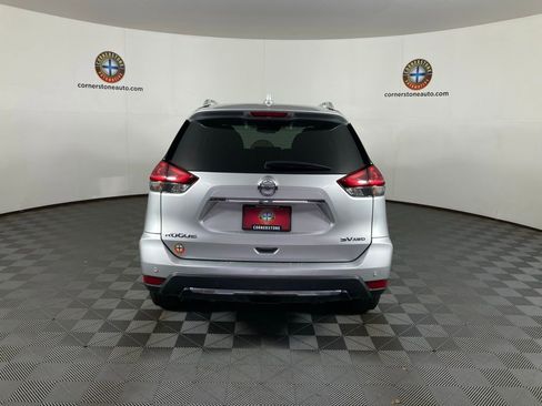 Used 2019 Nissan Rogue SV image 17