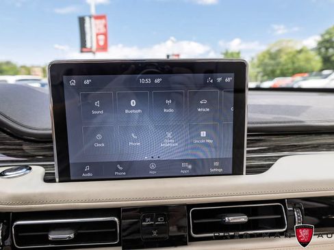 Used 2020 Lincoln Aviator Black Label Grand Touring AWD/4WD image 37