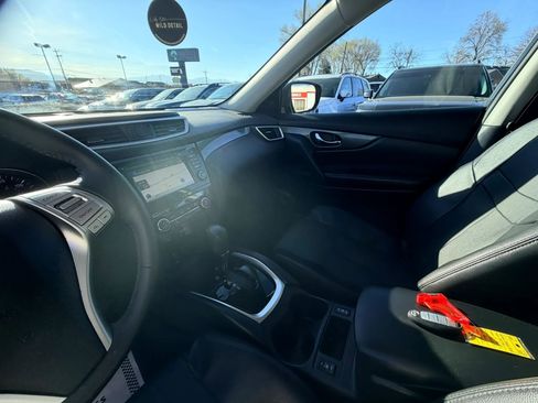 Used 2016 Nissan Rogue SL w/ SL Premium Package AWD/4WD image 12