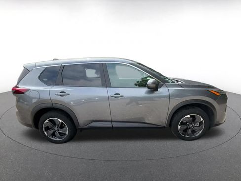Used 2025 Nissan Rogue SV FWD image 15
