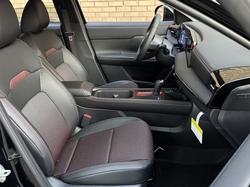 New 2026 Nissan Kicks SR w/ Cold Weather Package AWD/4WD image 6