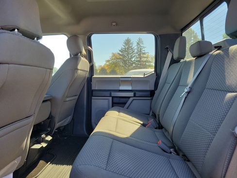 Used 2018 Ford F150 XLT w/ Equipment Group 302A Luxury image 11