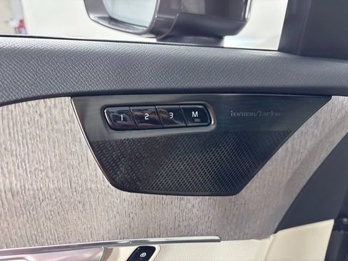 Used 2023 Volvo XC90 B6 Plus w/ Protection Package Premier AWD/4WD image 14